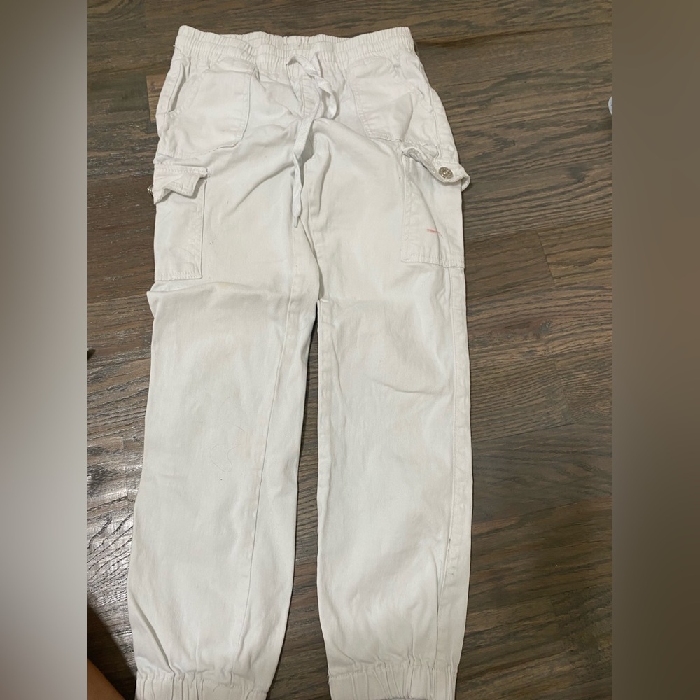 White cargos